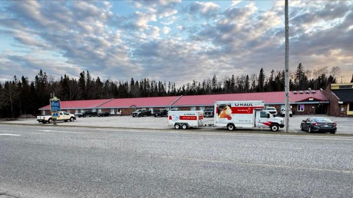 zero 100 motor inn