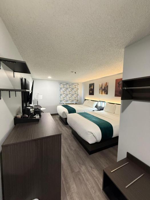 zero 100 motor inn
