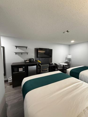 zero 100 motor inn