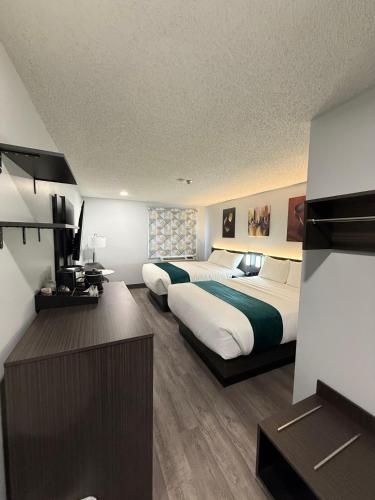 zero 100 motor inn
