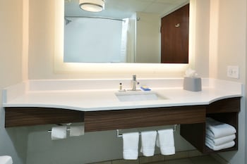 holiday inn express raleigh durham airport by ihg