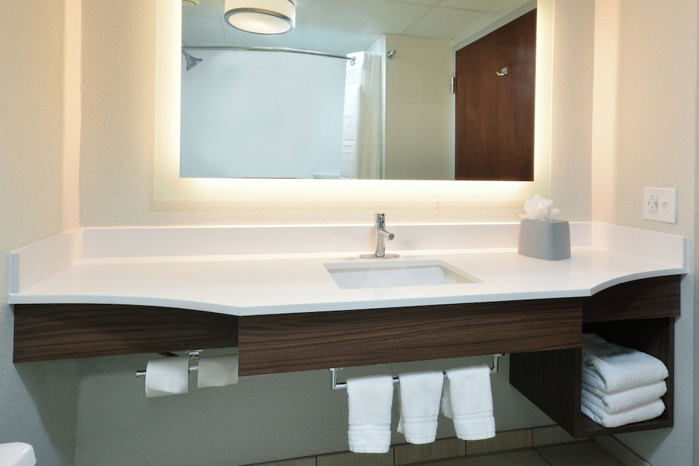 holiday inn express raleigh durham airport by ihg