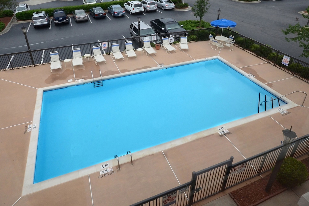 Holiday Inn Express Raleigh Durham Airport By Ihg,Durham>>Charlotte,3 star