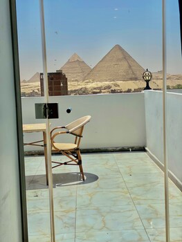 enjoy giza pyramids hotel