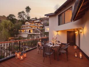 amaraya by larisa nainital