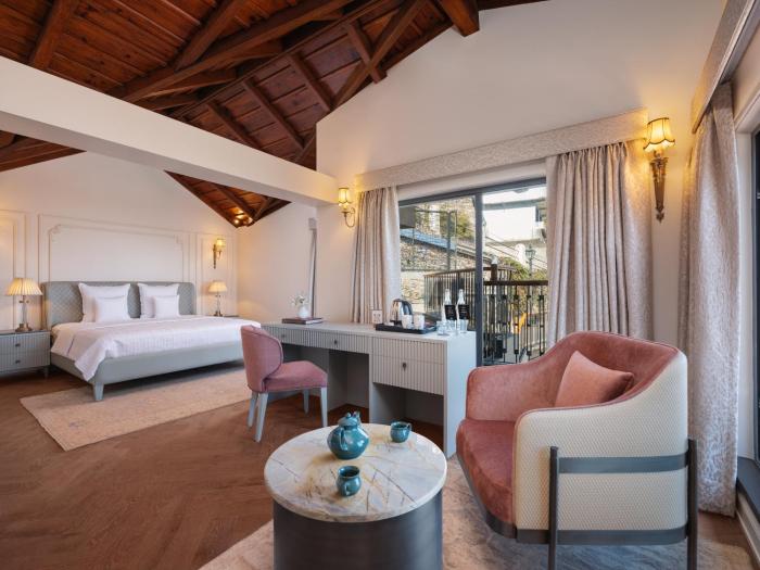 amaraya by larisa nainital