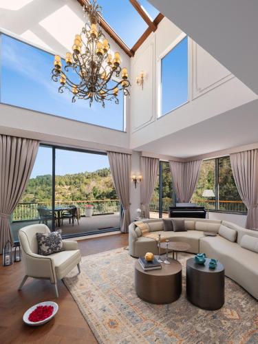 amaraya by larisa nainital