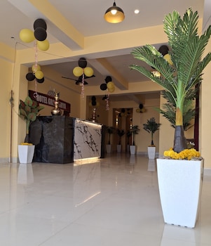 hotel grand arya