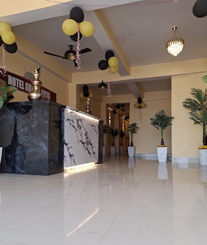 hotel grand arya