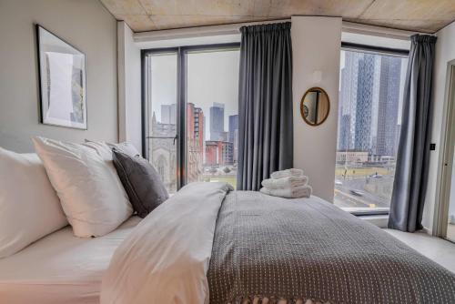 midori suite 2br city views