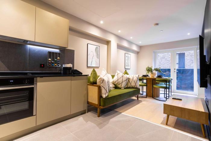 verdana suite 1bd flat near centre