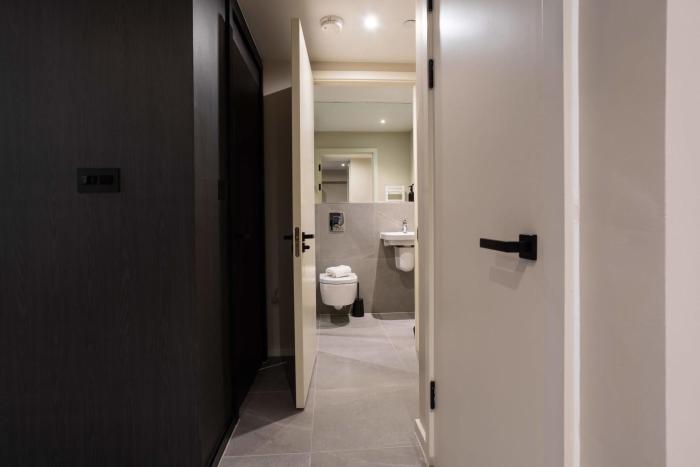 verdana suite 1bd flat near centre