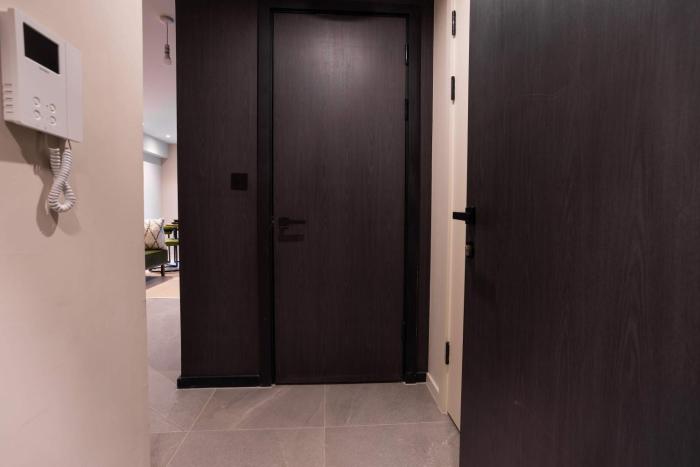 verdana suite 1bd flat near centre