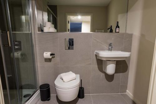 verdana suite 1bd flat near centre