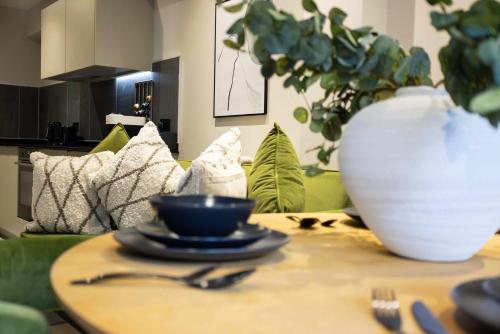 verdana suite 1bd flat near centre