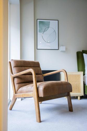 verdana suite 1bd flat near centre