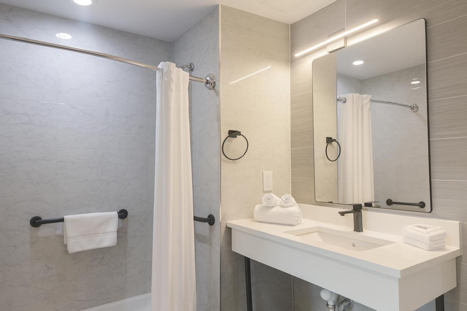 bkway hotel brooklyn