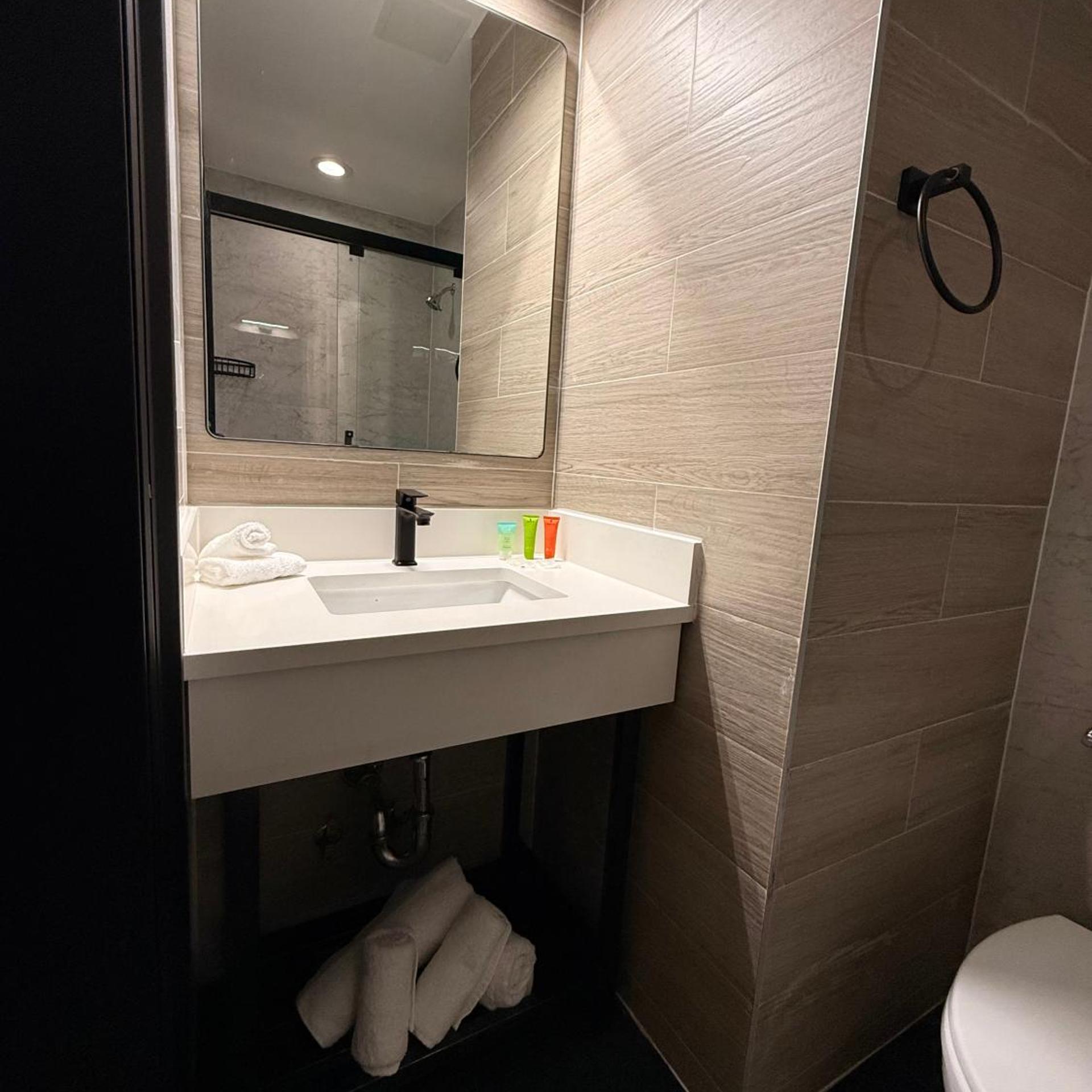 bkway hotel brooklyn