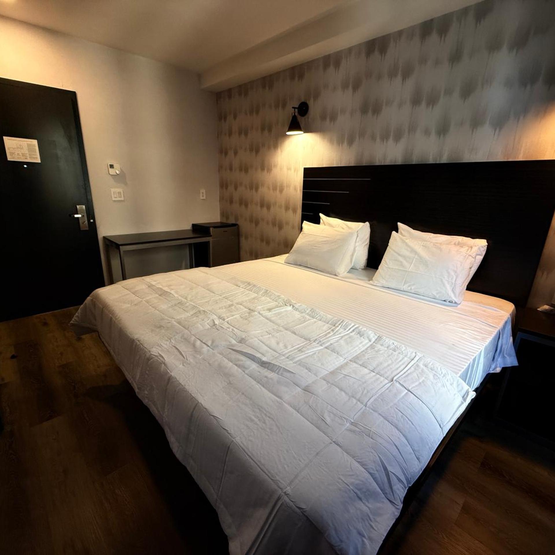 bkway hotel brooklyn