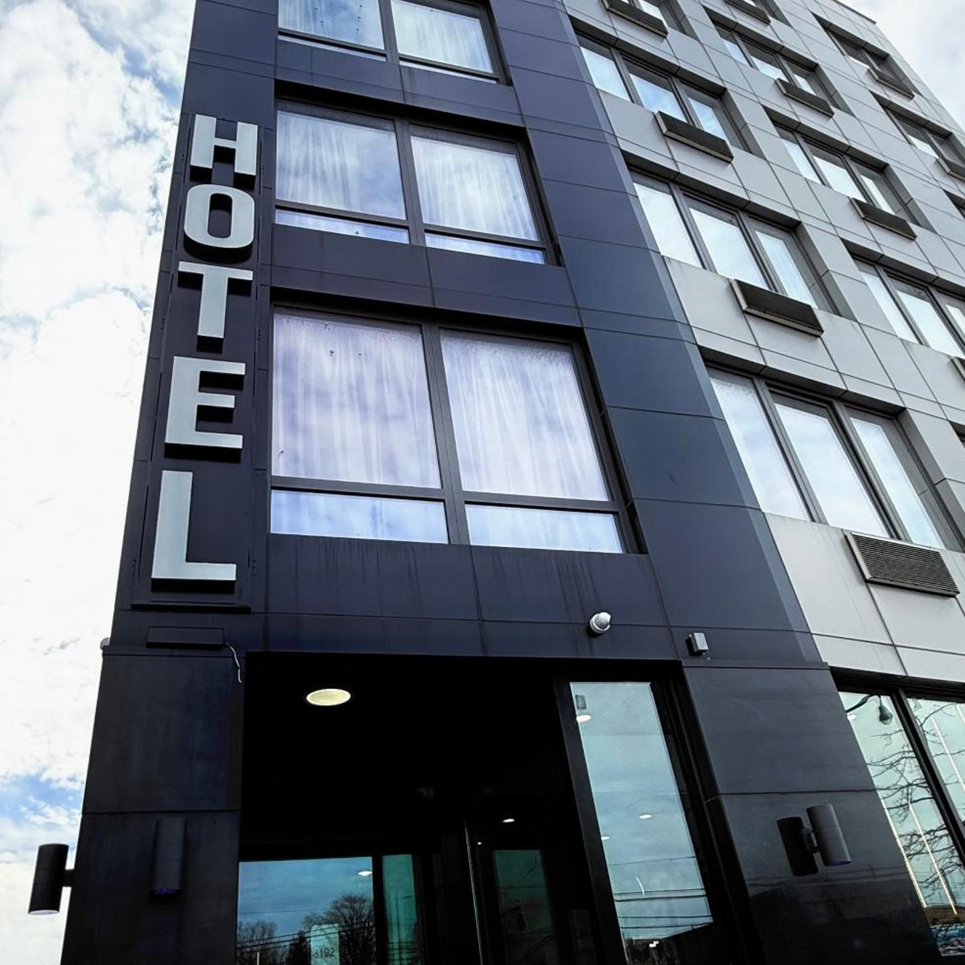 bkway hotel brooklyn