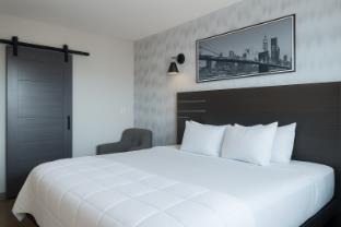 bkway hotel brooklyn
