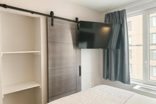 bkway hotel brooklyn