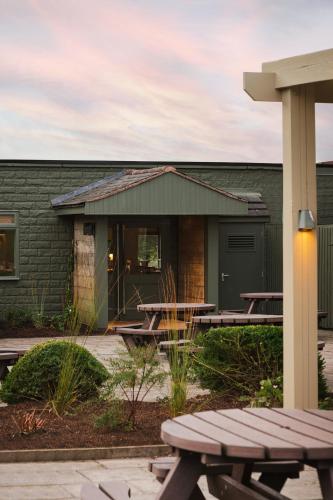 the highwayman hotel