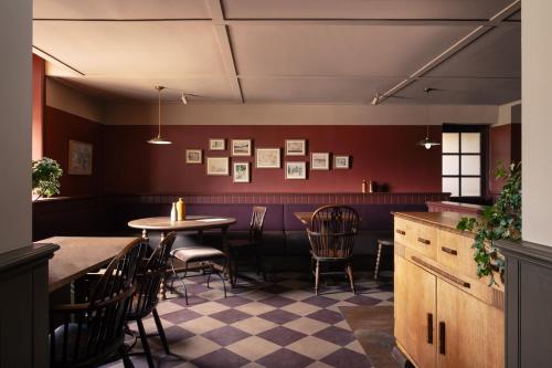 the highwayman hotel