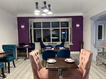 The Old Mill Inn,,3 star