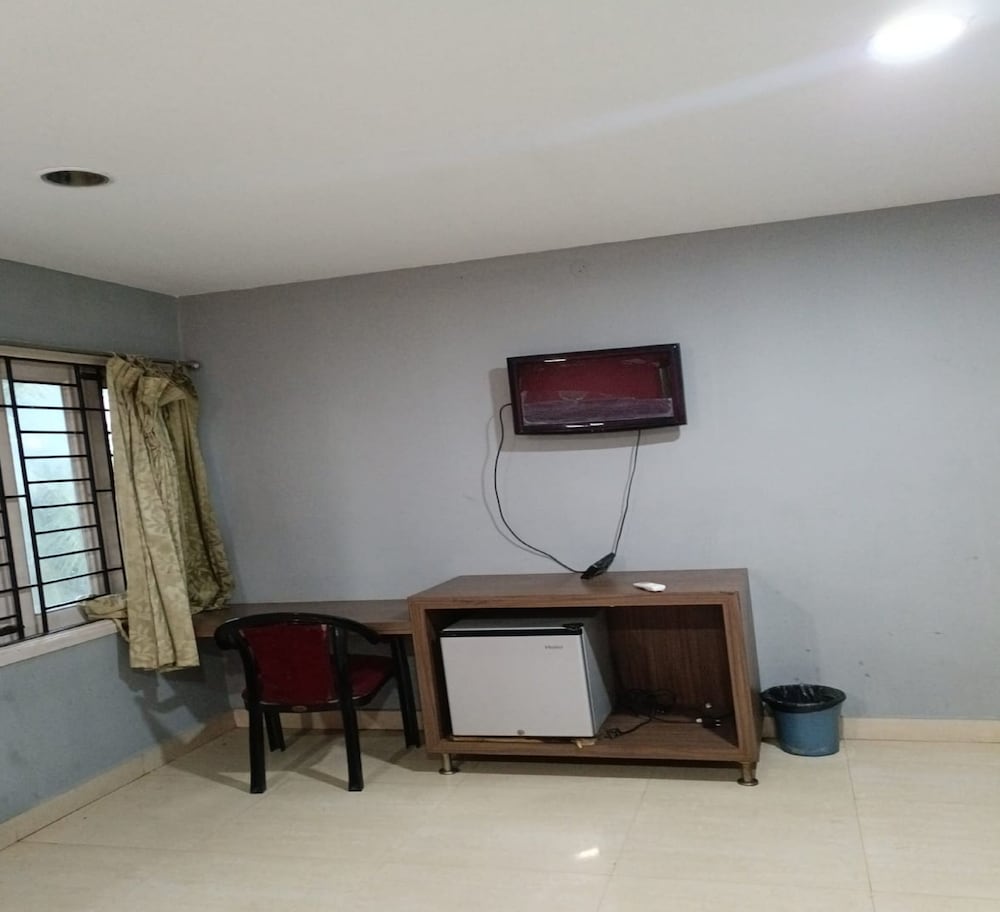 elite residency pallavaram