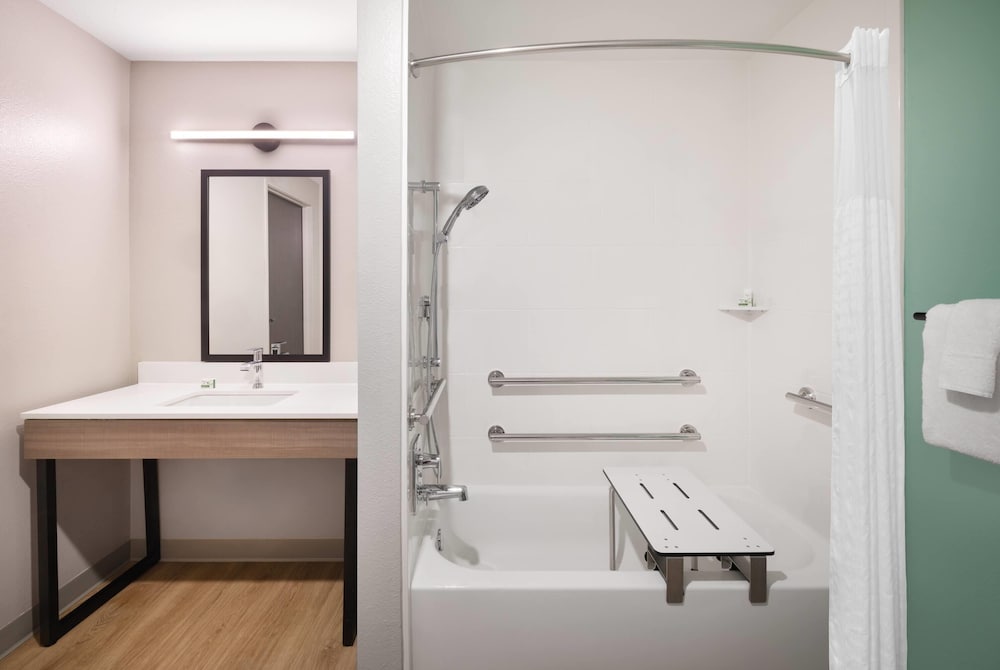 echo suites extended stay by wyndham houston pasadena fwy pl