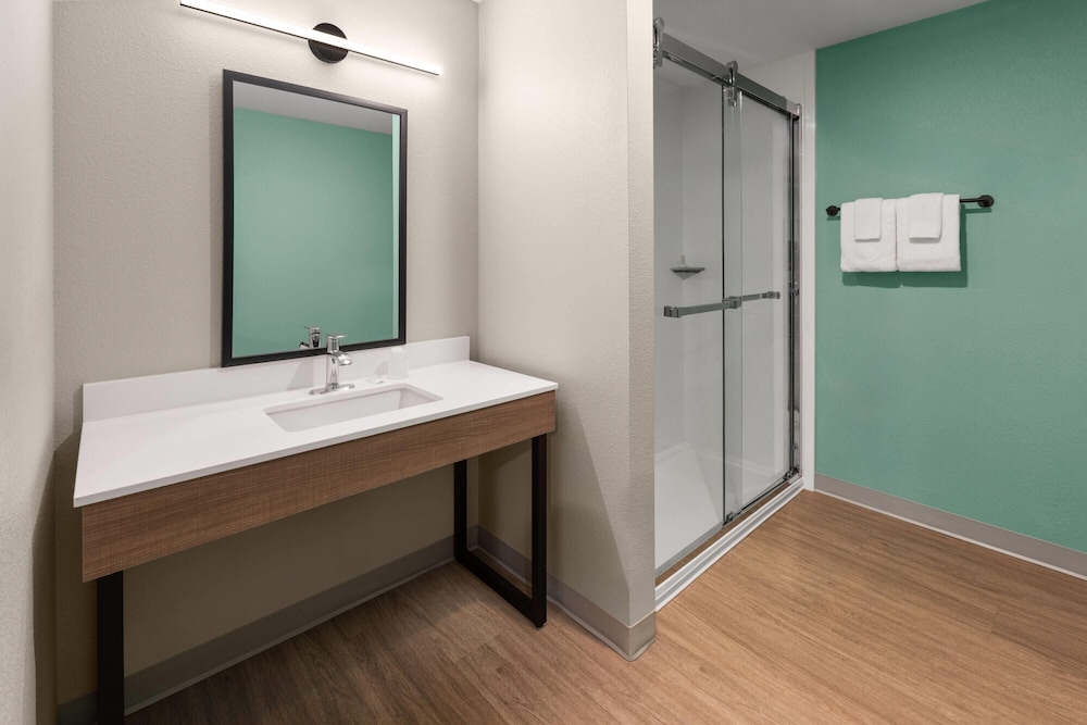 echo suites extended stay by wyndham houston pasadena fwy pl