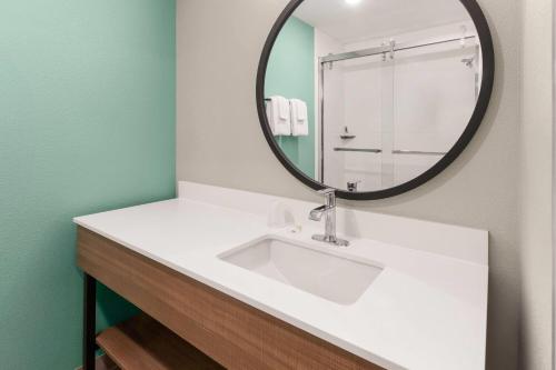 echo suites extended stay by wyndham houston pasadena fwy pl
