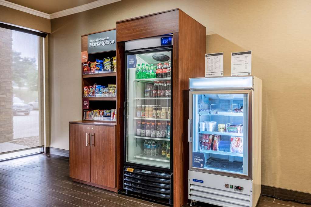 comfort suites near texas state university