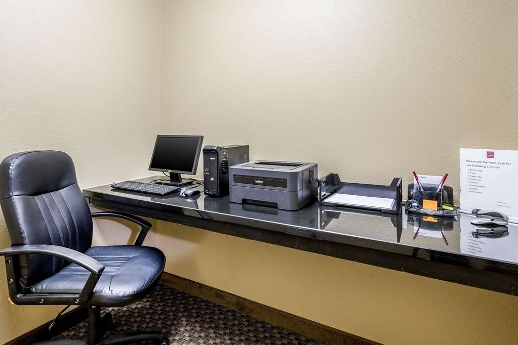 comfort suites near texas state university