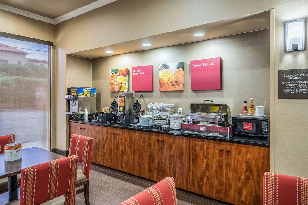 comfort suites near texas state university