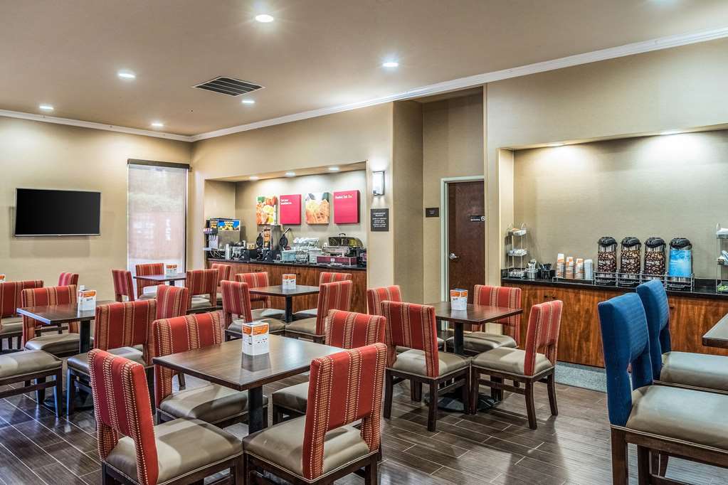 comfort suites near texas state university
