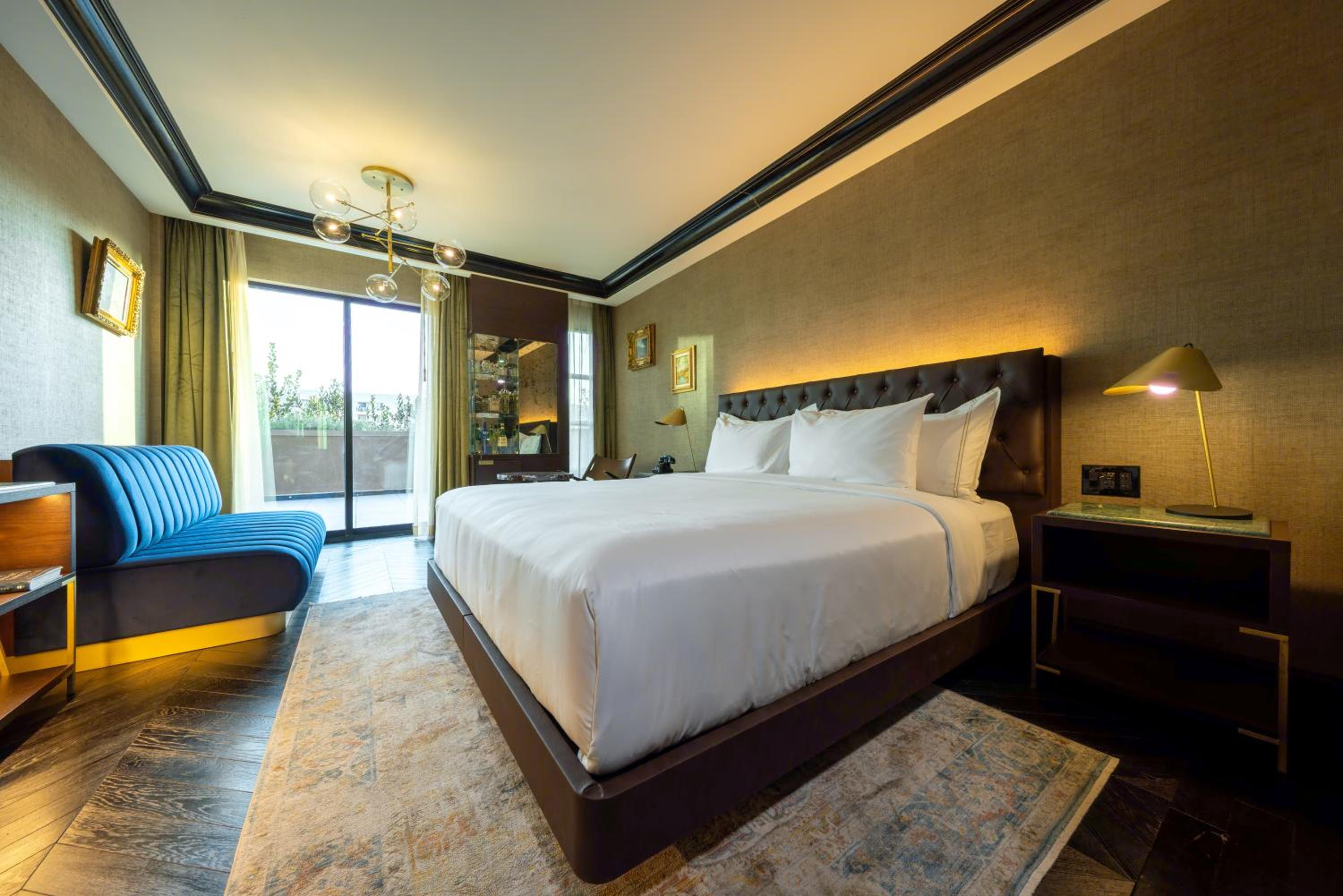 whisky hotel