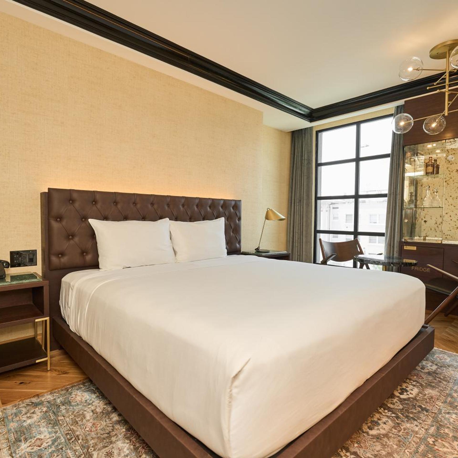 whisky hotel
