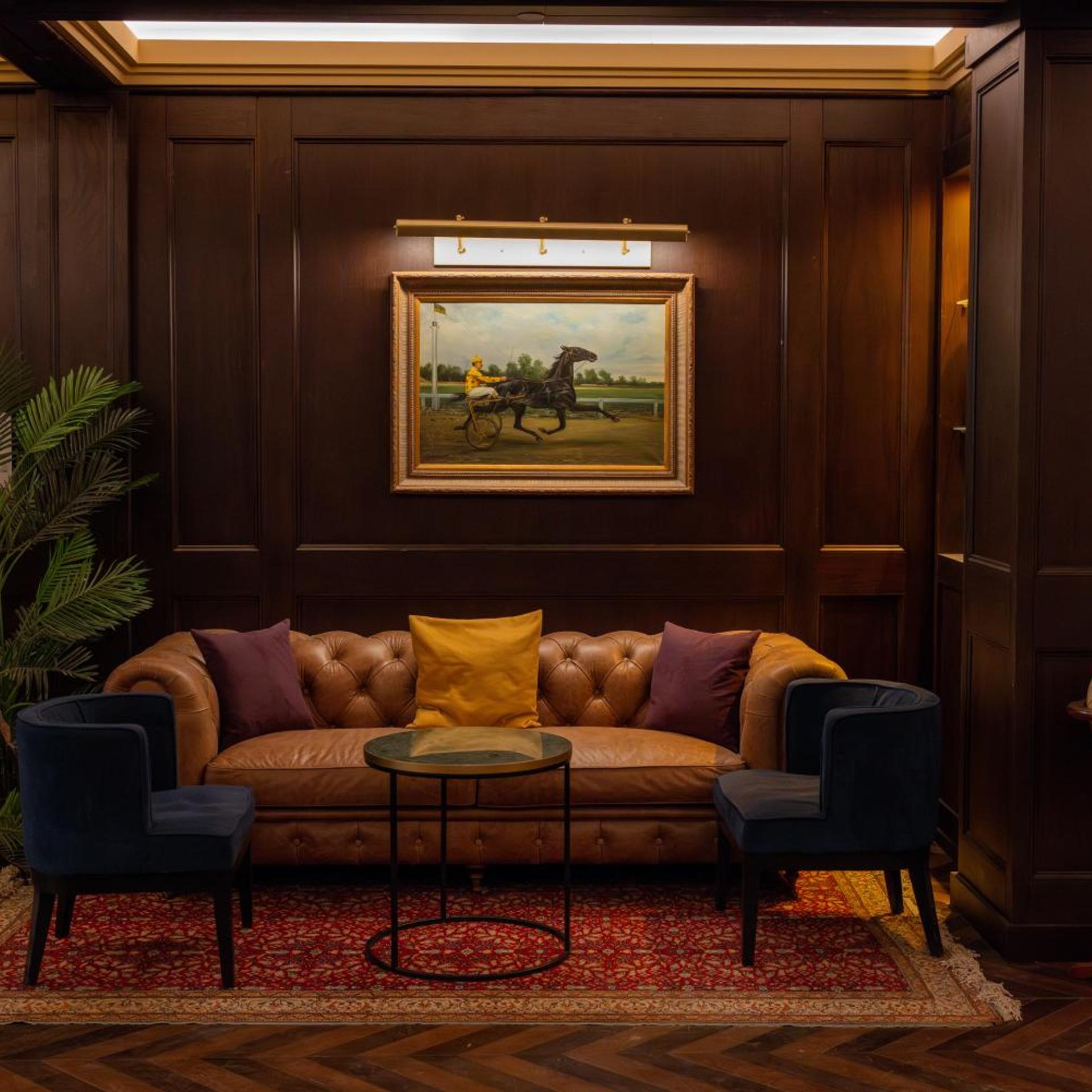 whisky hotel