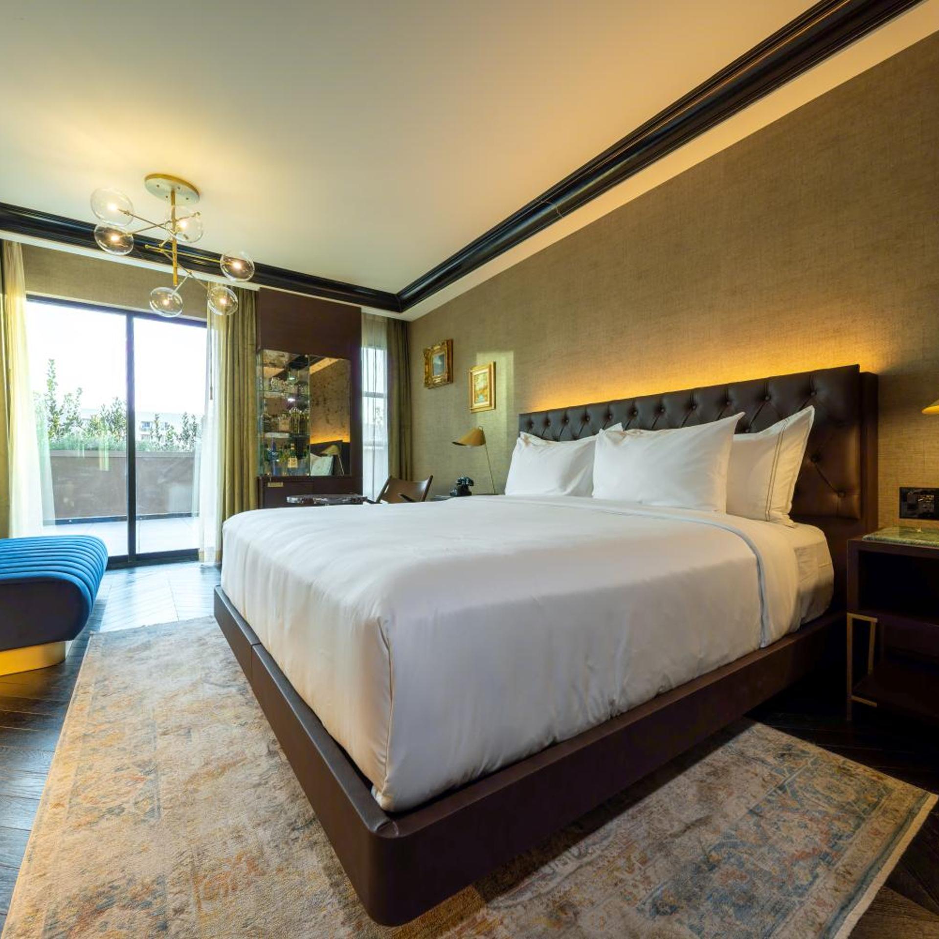 whisky hotel