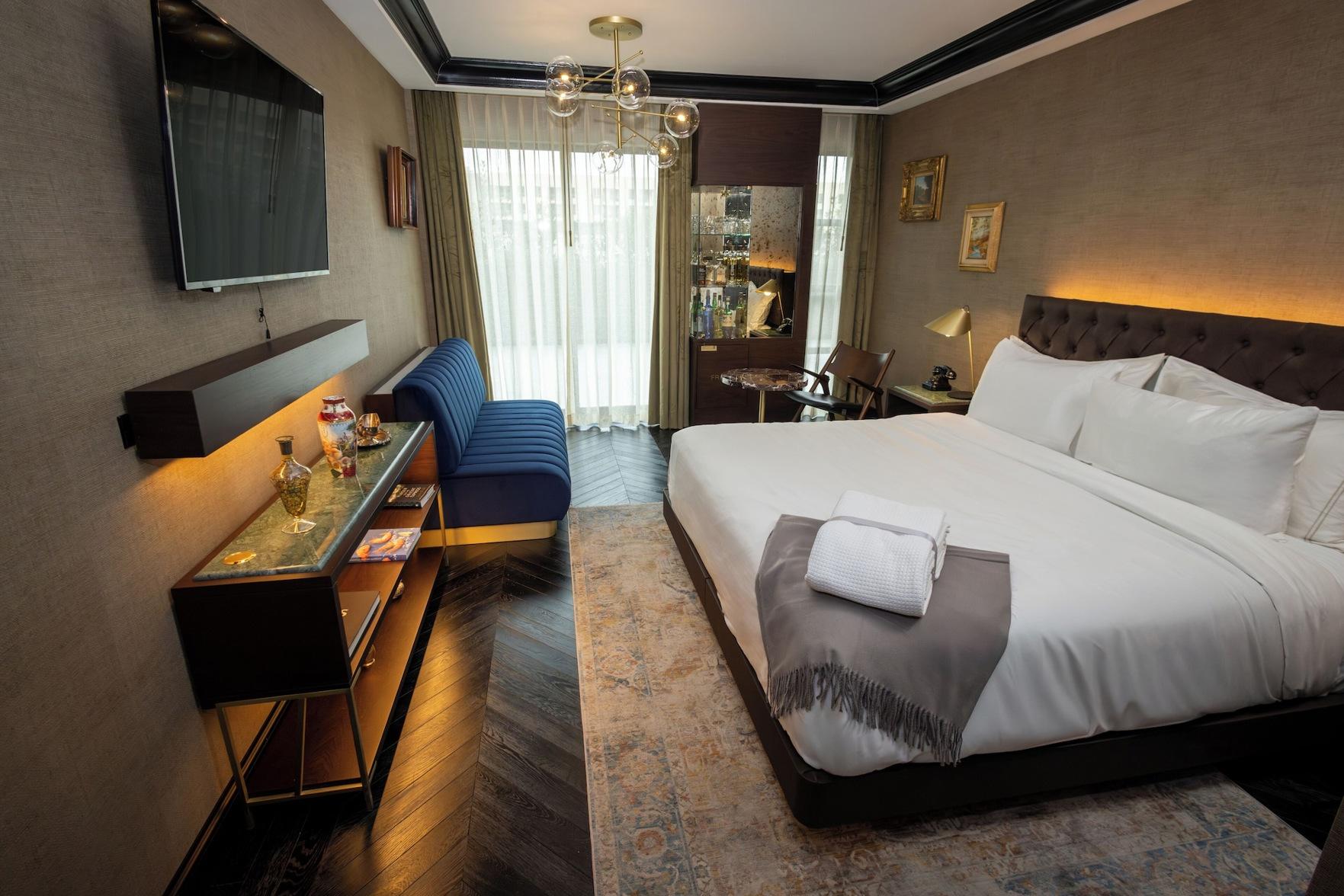 whisky hotel