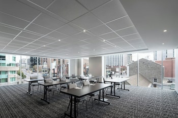 ac hotel by marriott ottawa dwtn