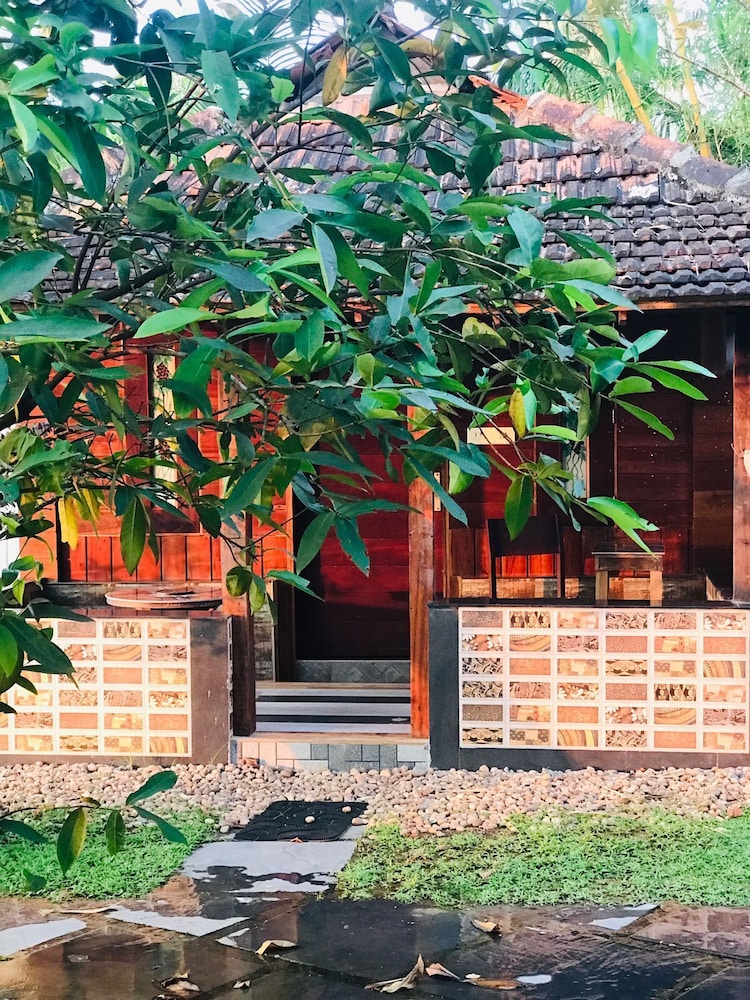 karmaliz casa del lake