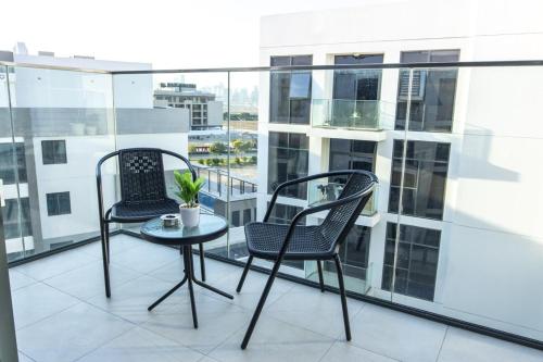 bloomfields modern 2br azizi gardens