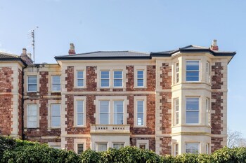 your apartment pembroke house