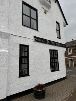 Ye Olde Hotel,,2 star