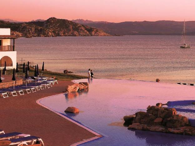 colonna grand hotel capo testa