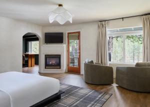 all seasons river inn