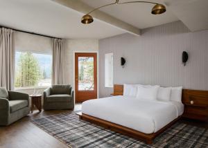 all seasons river inn